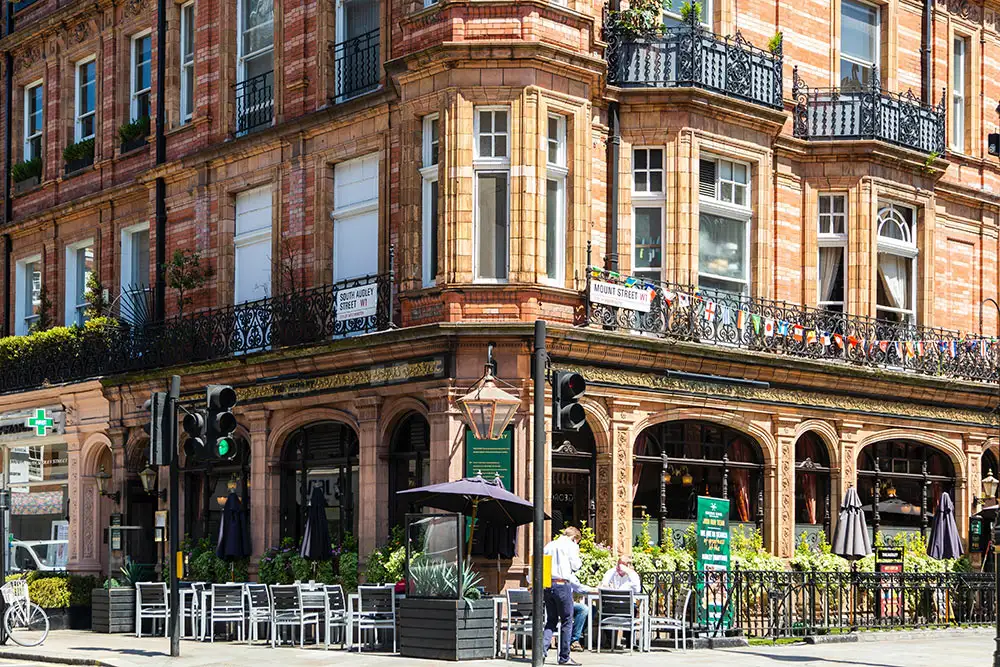 restaurant_and_offices_london